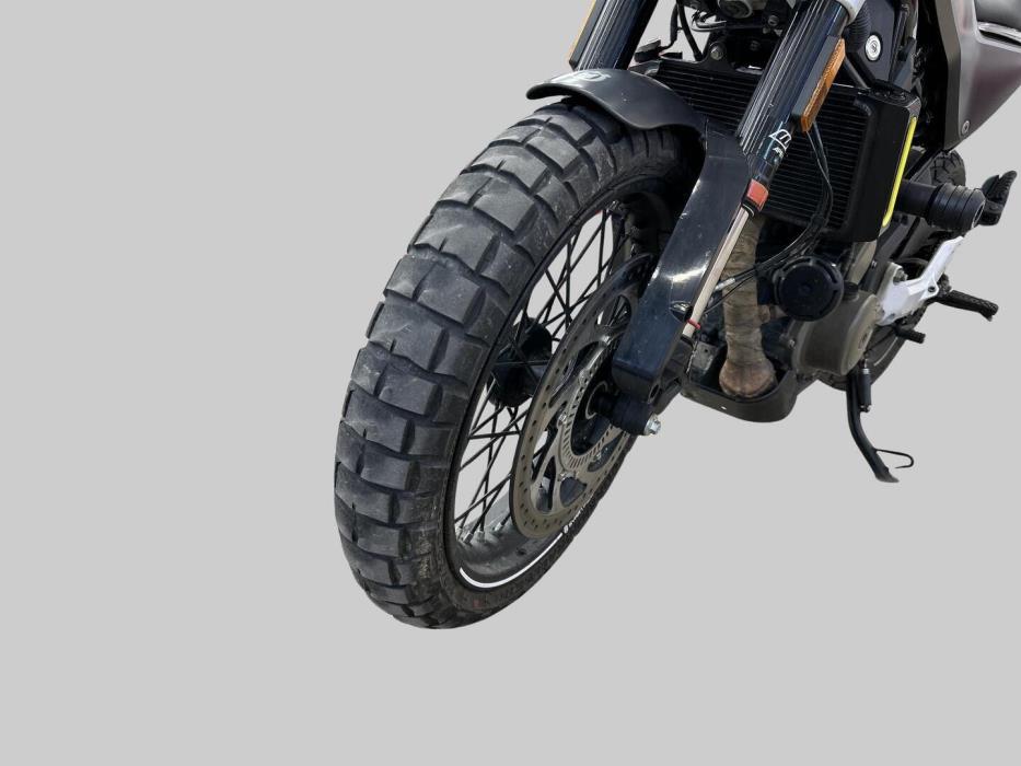 HUSQVARNA SVARTPILEN 2021