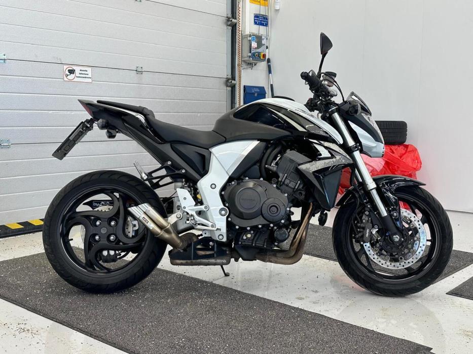 HONDA CB 2018