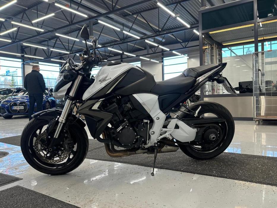 HONDA CB 2018