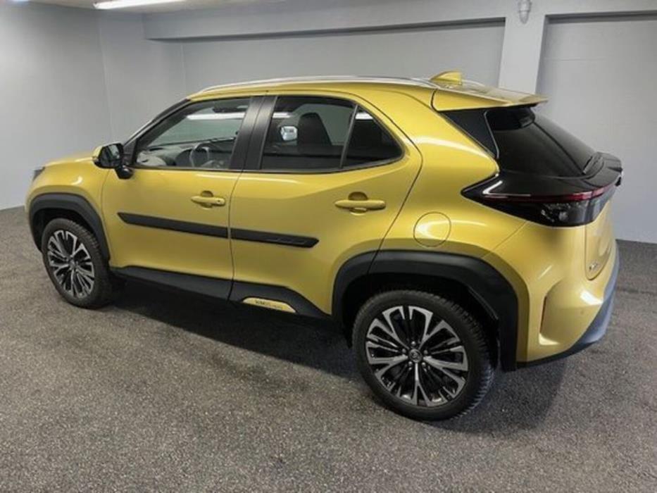 TOYOTA YARIS CROSS 2022