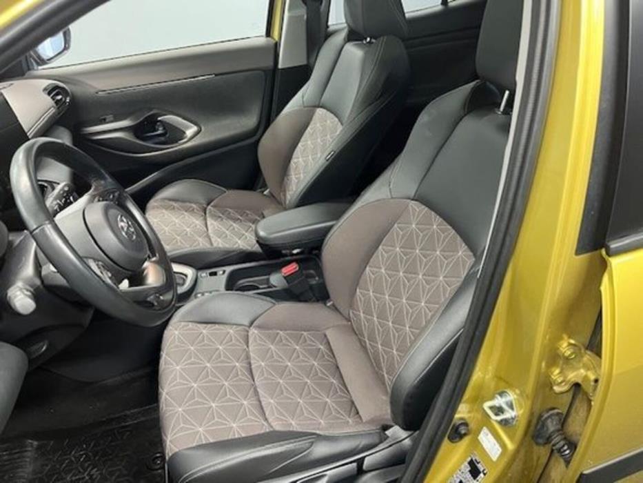 TOYOTA YARIS CROSS 2022