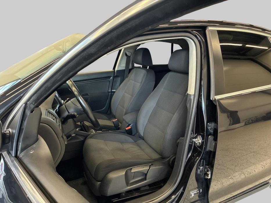 VOLKSWAGEN Jetta 2009