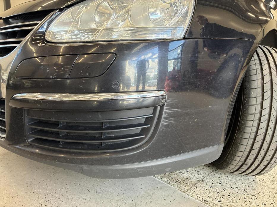 VOLKSWAGEN Jetta 2009