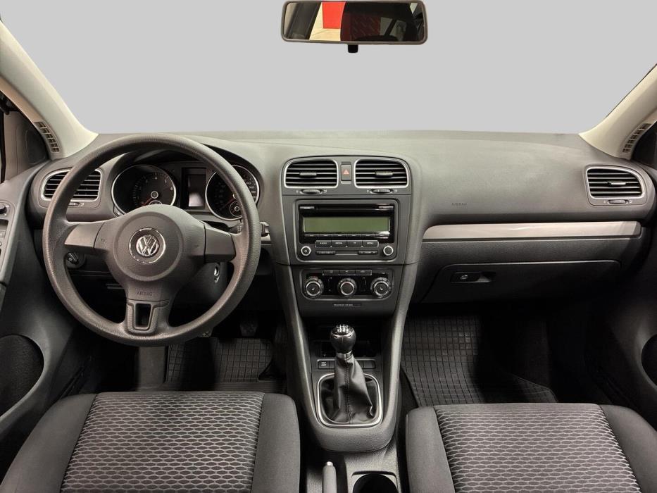 VOLKSWAGEN Golf 2009