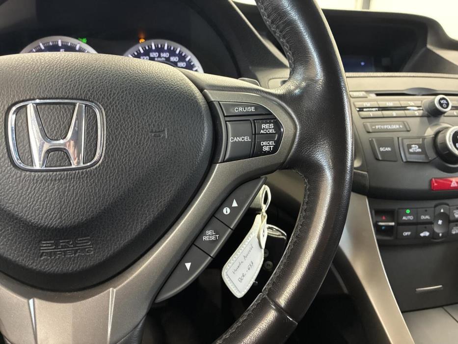 HONDA Accord 2011