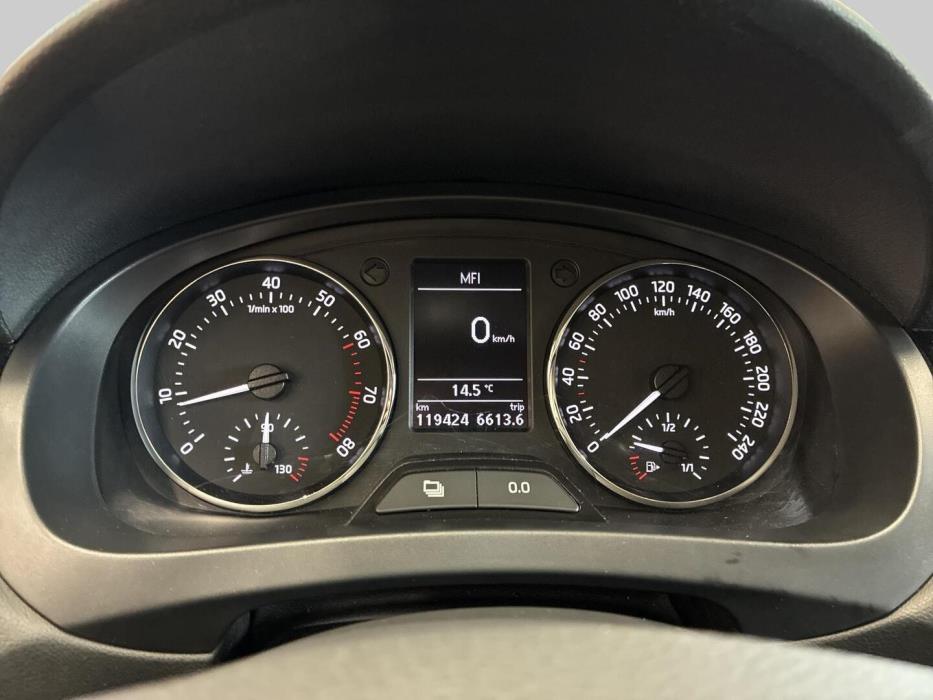 SKODA Rapid 2014