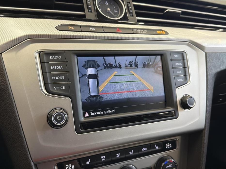 VOLKSWAGEN Passat 2016