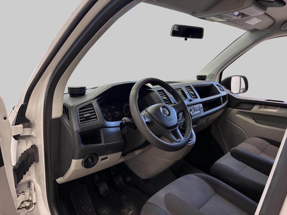 VOLKSWAGEN Transporter 2019