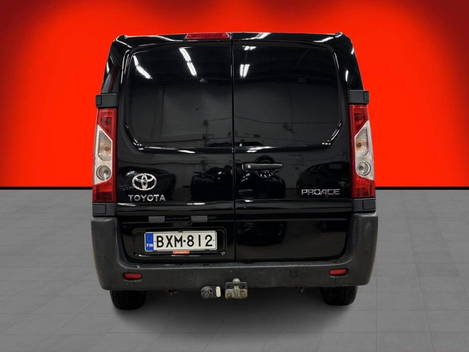 TOYOTA Proace 2015