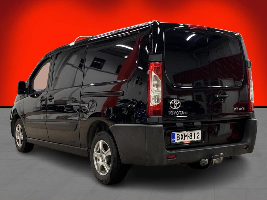 TOYOTA Proace 2015