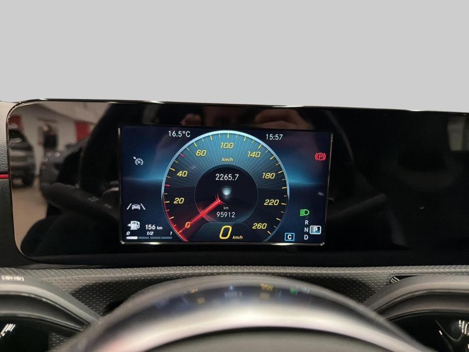 MERCEDES-BENZ A 2019