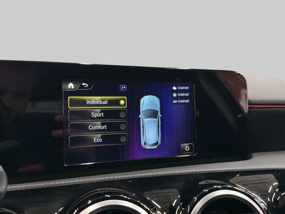 MERCEDES-BENZ A 2019