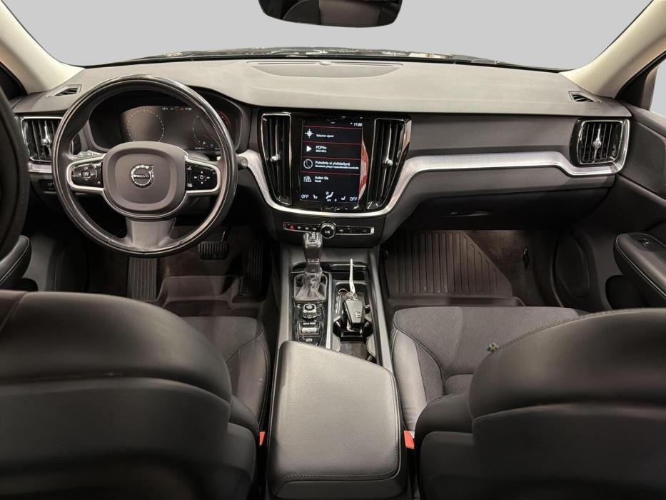 VOLVO V60 2019