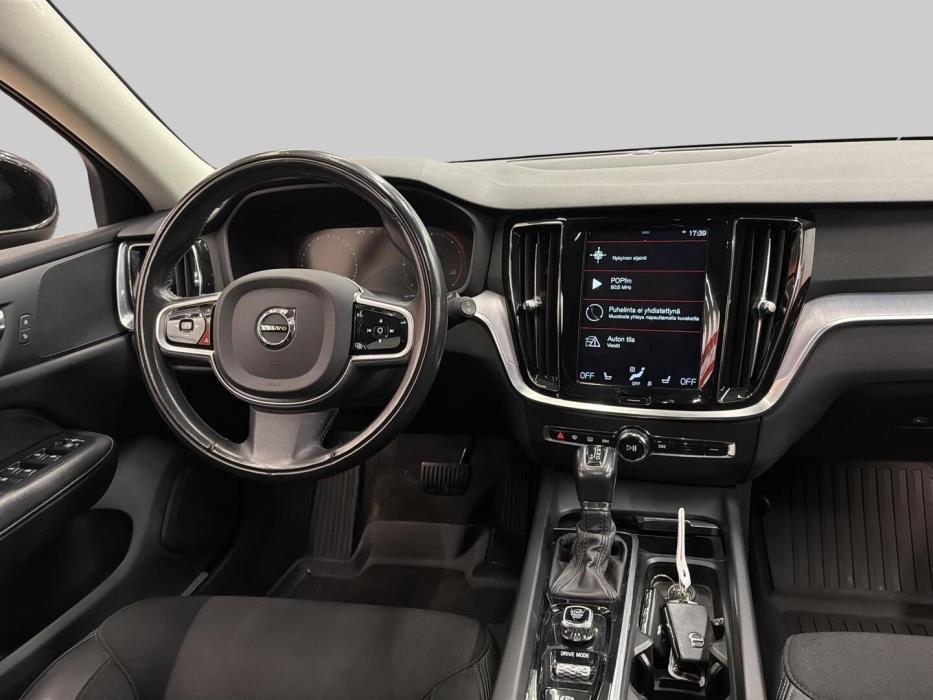 VOLVO V60 2019