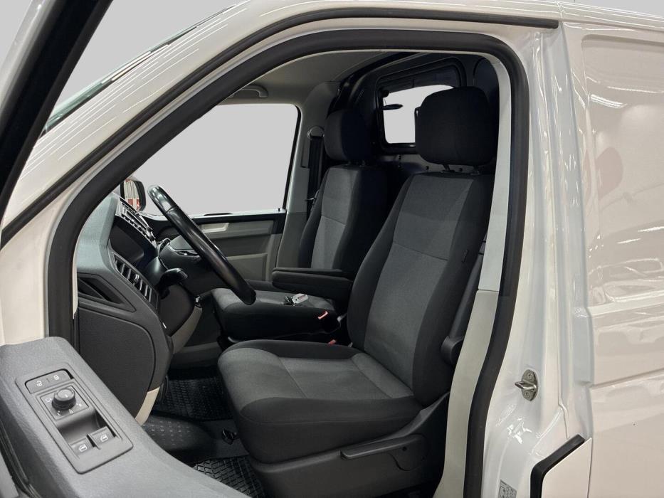 VOLKSWAGEN Transporter 2019