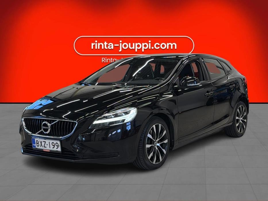 VOLVO V40 2019