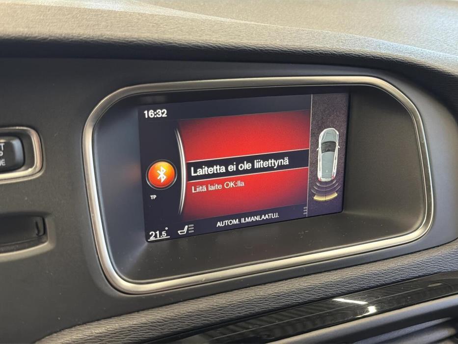 VOLVO V40 2019