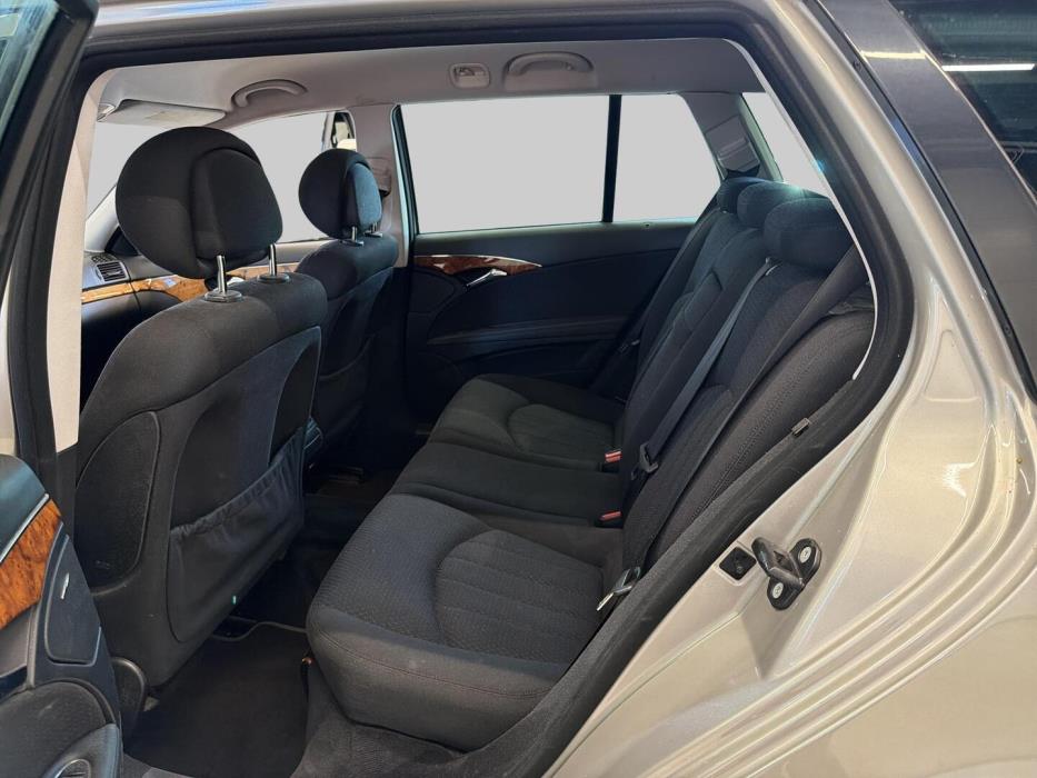 MERCEDES-BENZ E 2006