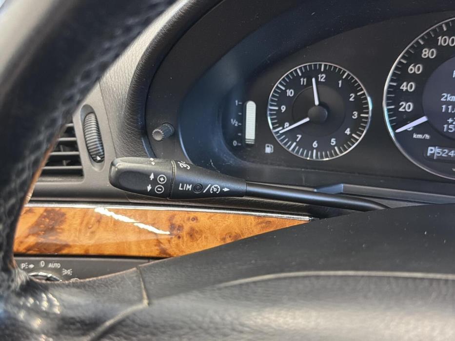 MERCEDES-BENZ E 2006