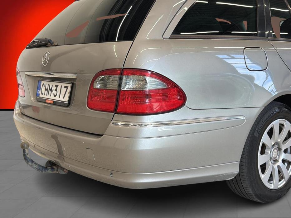 MERCEDES-BENZ E 2006