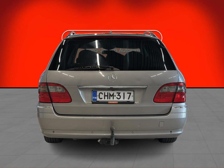 MERCEDES-BENZ E 2006