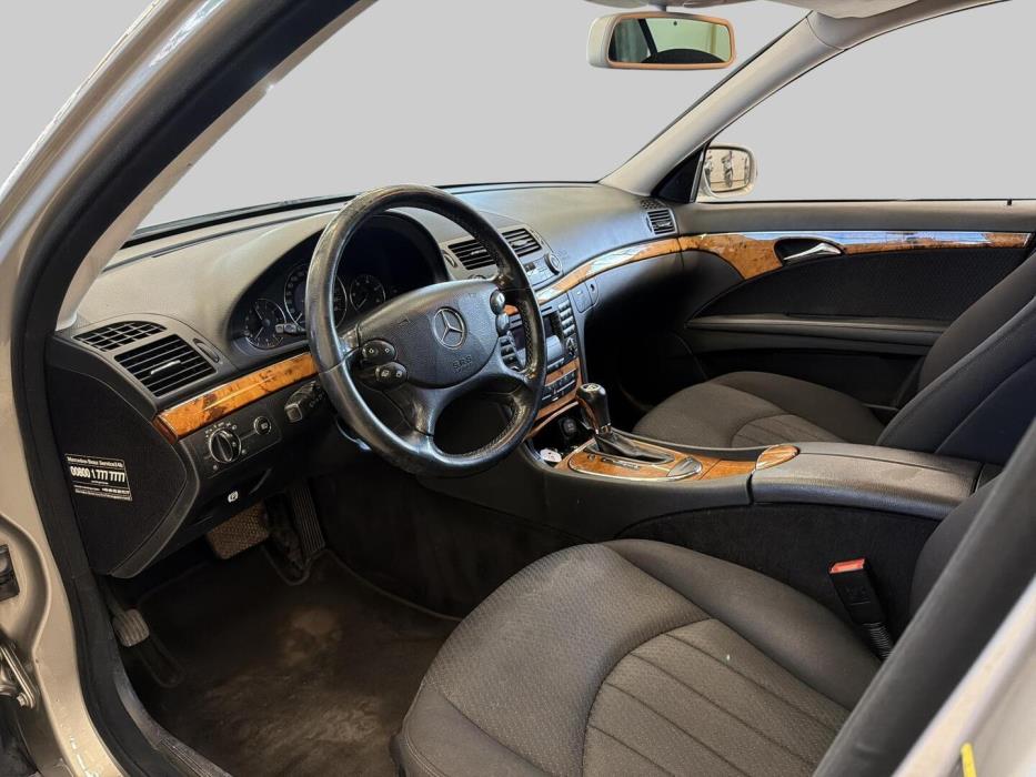 MERCEDES-BENZ E 2006