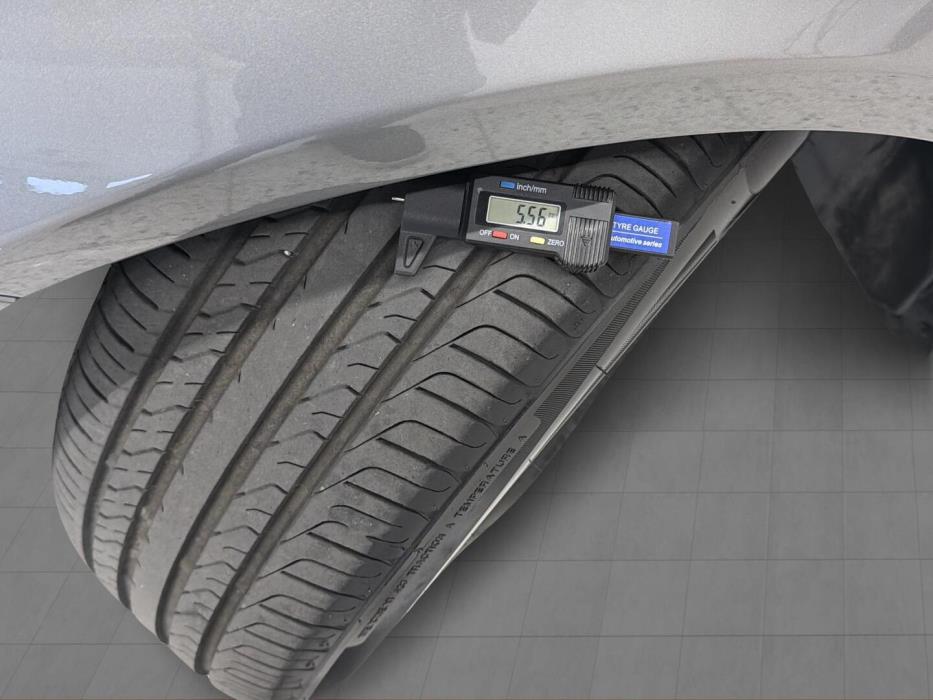 MERCEDES-BENZ E 2012