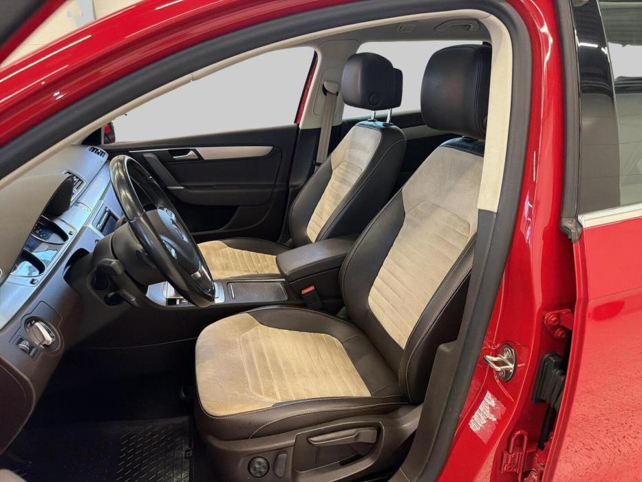 VOLKSWAGEN Passat 2014