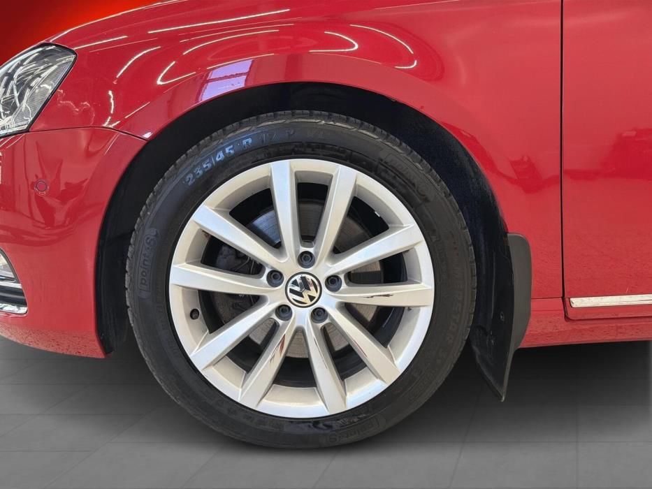 VOLKSWAGEN Passat 2014