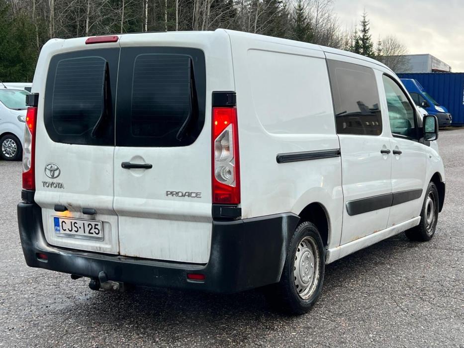 TOYOTA Proace 2015