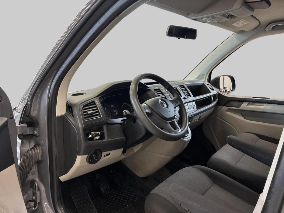 VOLKSWAGEN Transporter 2017