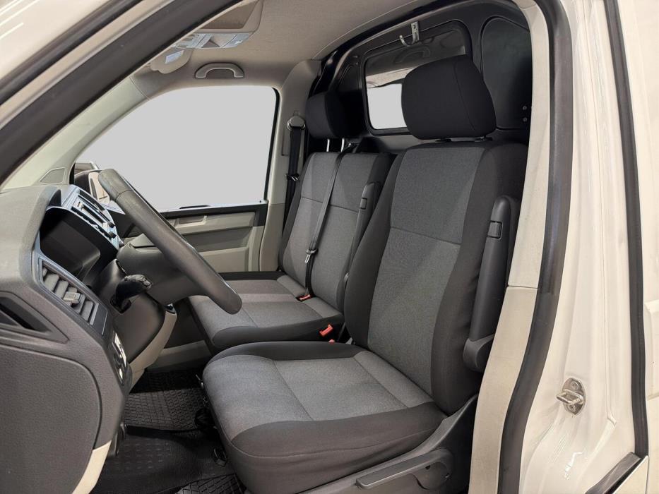 VOLKSWAGEN Transporter 2018