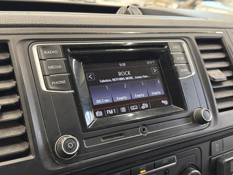 VOLKSWAGEN Transporter 2018