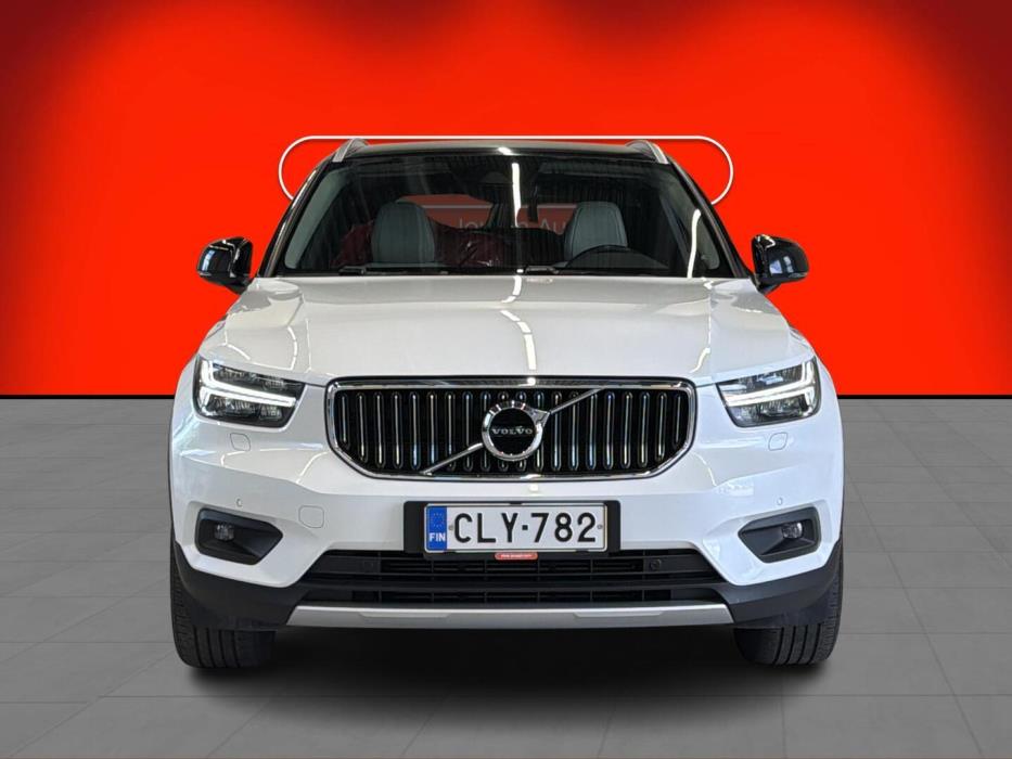 VOLVO XC40 2019