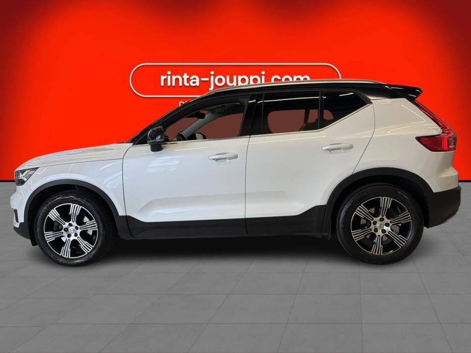 VOLVO XC40 2019