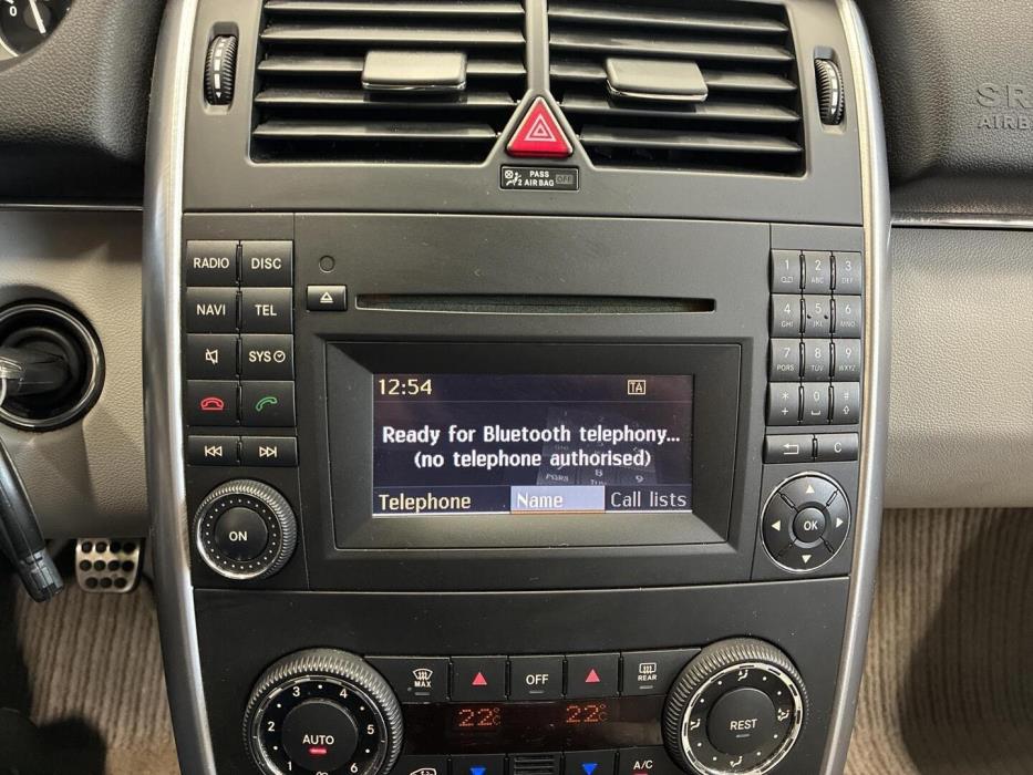 MERCEDES-BENZ B 2010