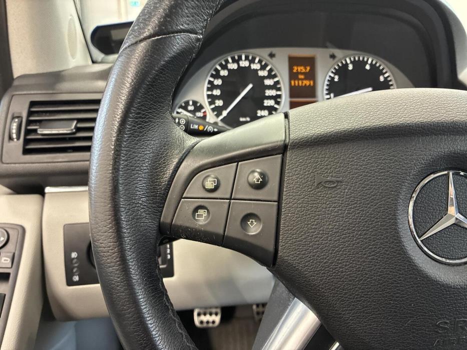 MERCEDES-BENZ B 2010