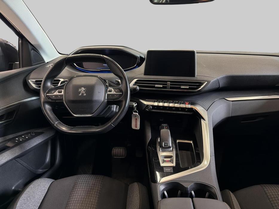PEUGEOT 3008 2019