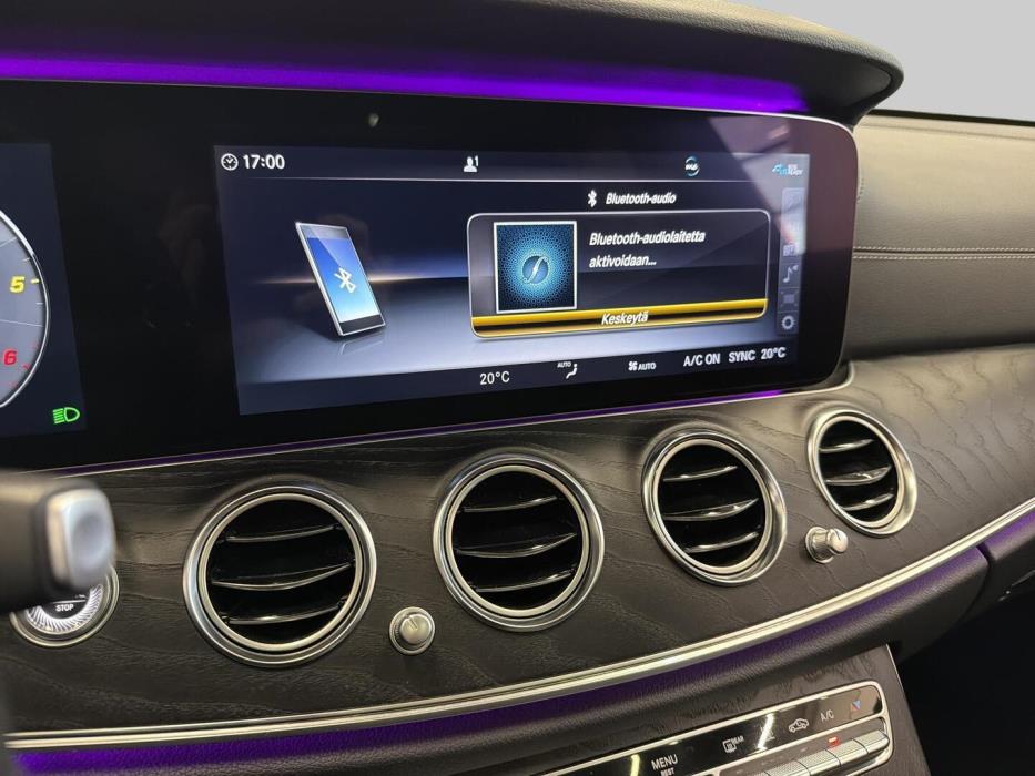 MERCEDES-BENZ E 2019