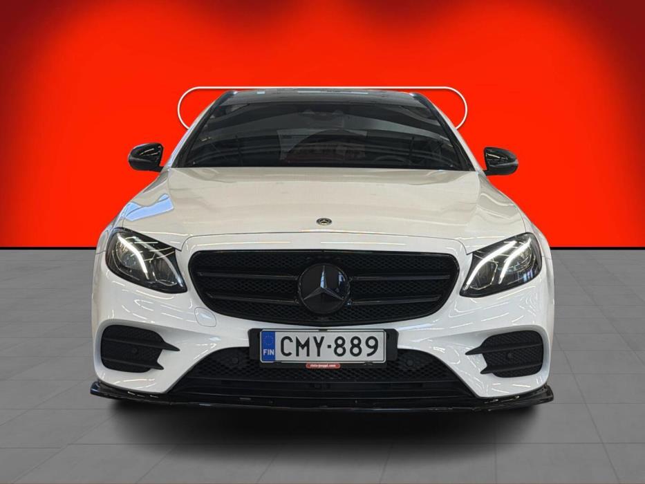 MERCEDES-BENZ E 2019