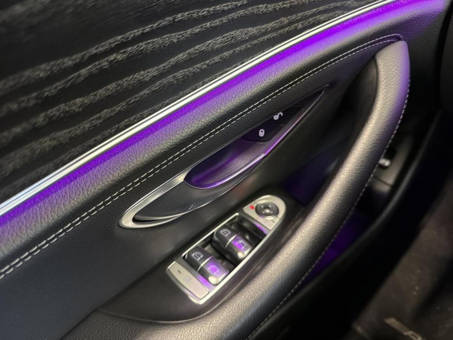 MERCEDES-BENZ E 2019