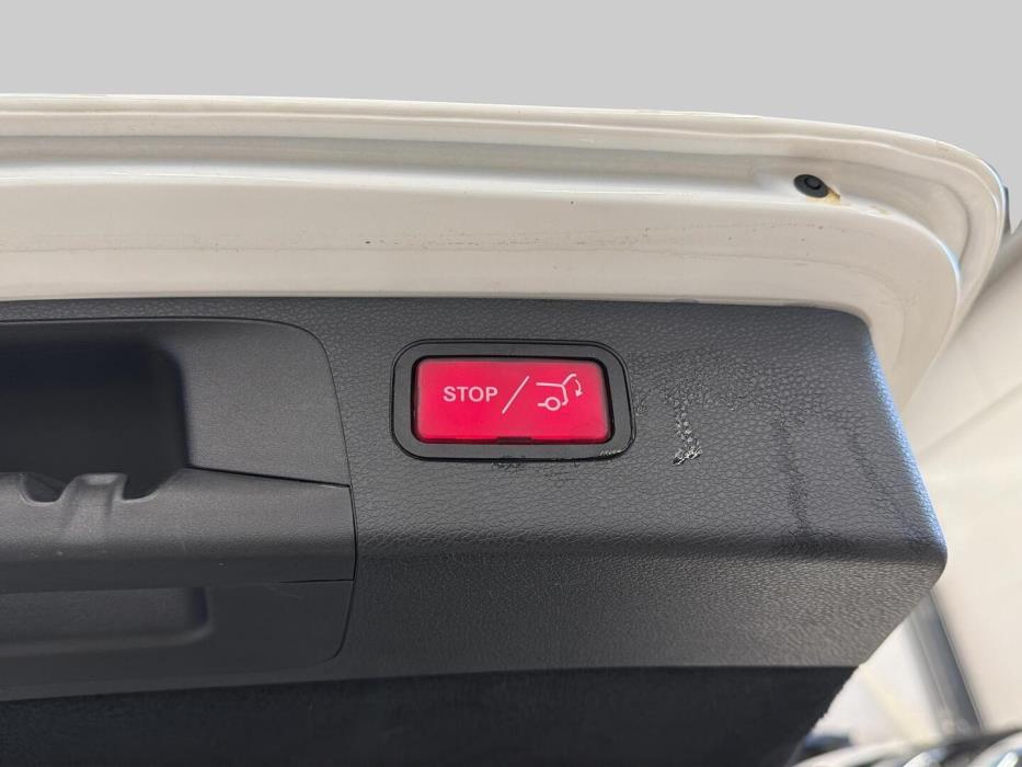 MERCEDES-BENZ E 2019