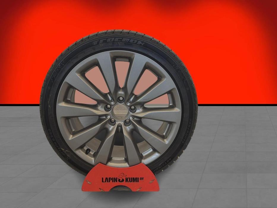MERCEDES-BENZ E 2019