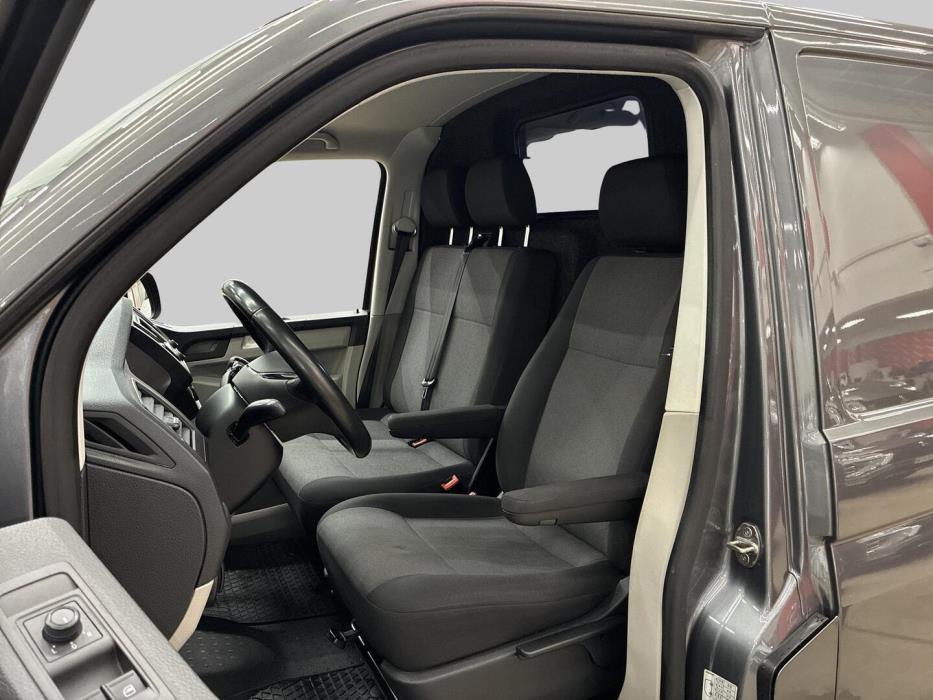 VOLKSWAGEN Transporter 2019