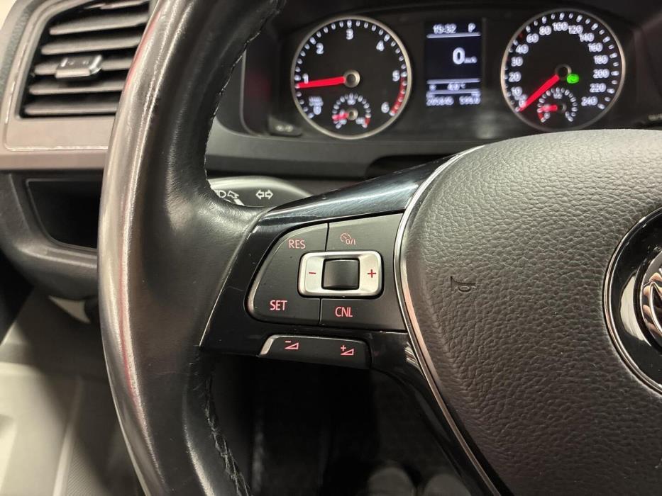VOLKSWAGEN Transporter 2019