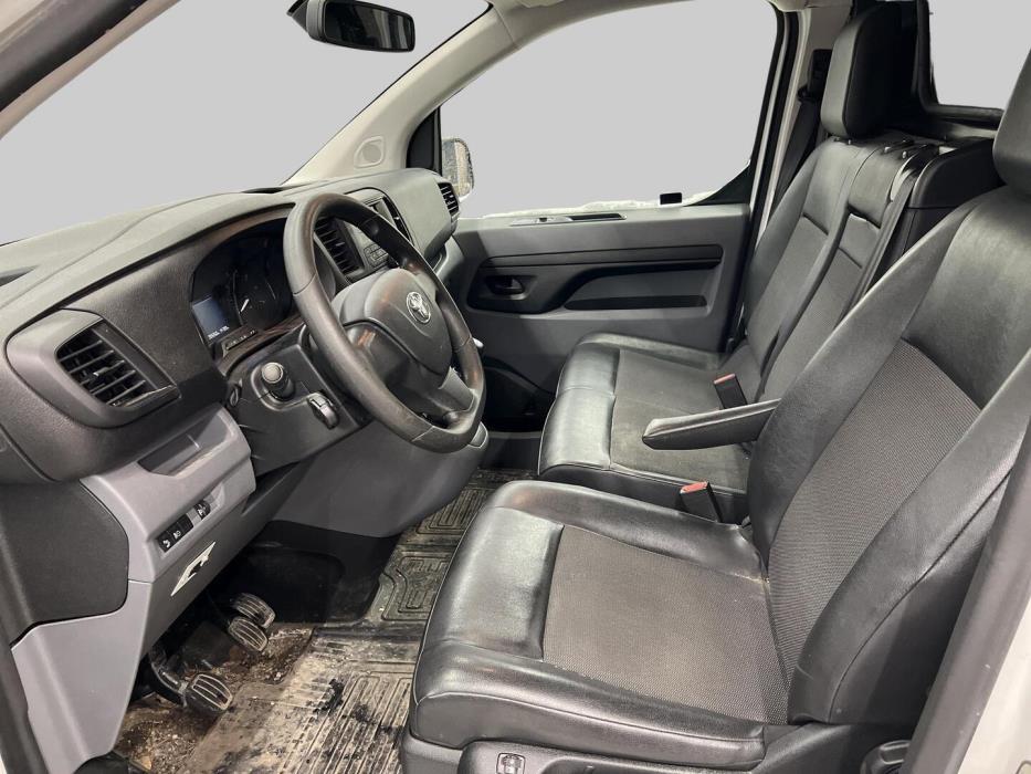 TOYOTA Proace 2020