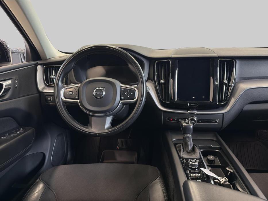 VOLVO XC60 2020