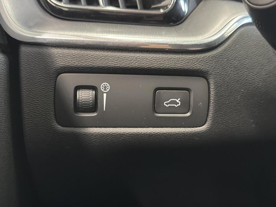 VOLVO XC60 2020