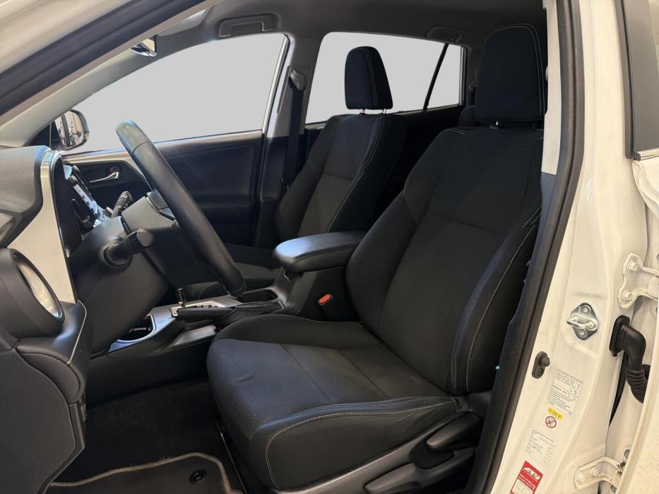TOYOTA RAV4 2019