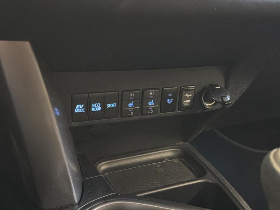 TOYOTA RAV4 2019